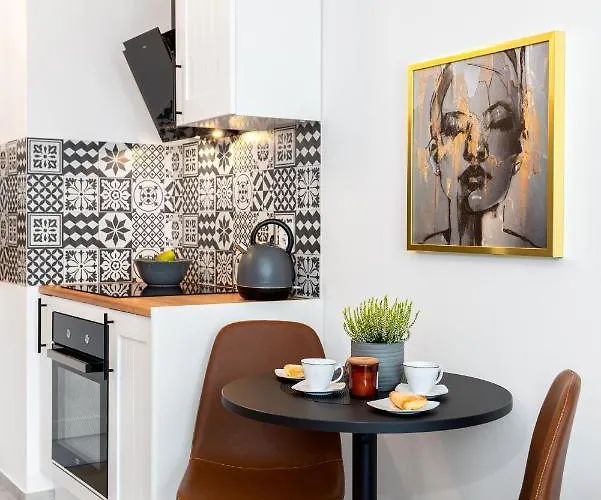 Apartamento Kairos -tower Ii Premium - Darmowy Parking, Silownia, Sauna - Scisle Centrum Katowice